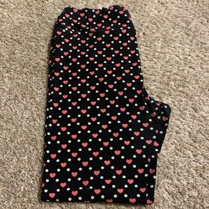 Lularoe TC (L,XL) Leggings Black w/ Pink Hearts